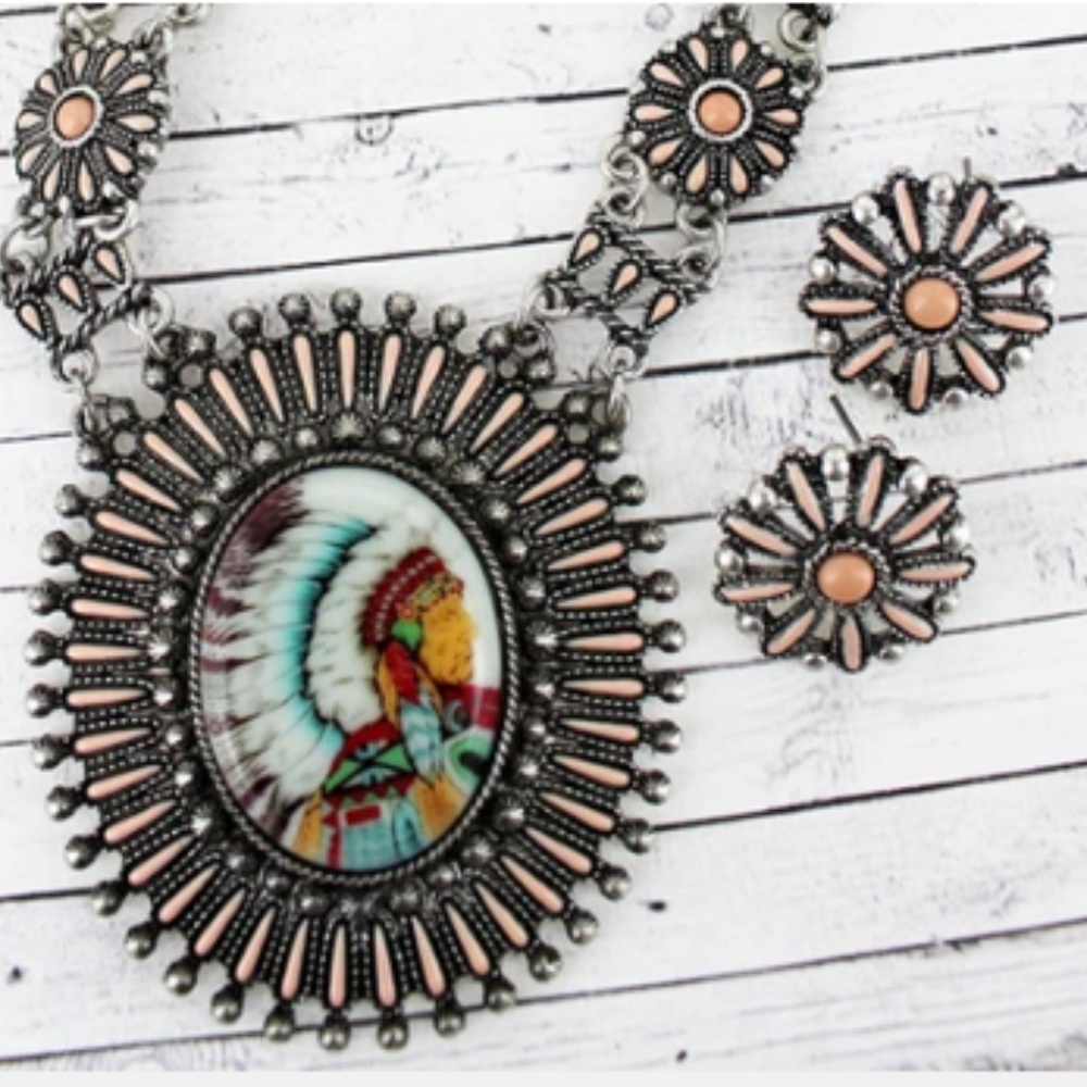 Pink Chief Necklace Set - Picture 2 of 4